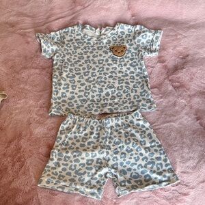 Hux Baby Blue and White Leopard Print Kids Pajama Set - Size 4